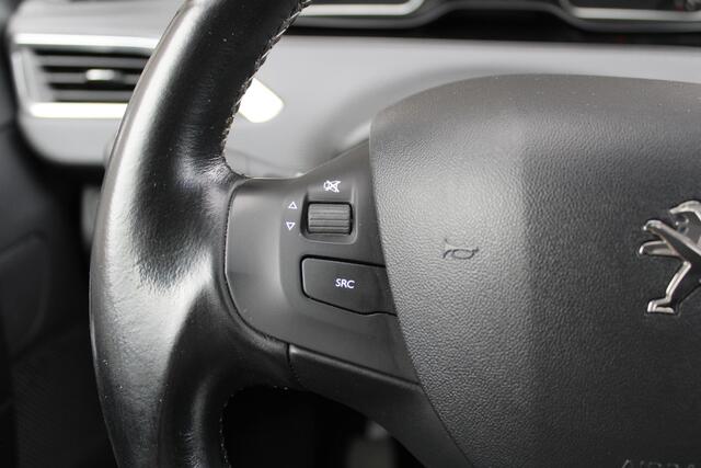 Peugeot 208 1.6 BlueHDi Allure Airco, Navigatie, Parkeersensor achter, DAB
