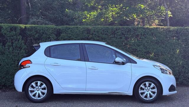 Peugeot 208 1.2 PureTech Blue Lion CarPlay NAVI 5-Deurs Trekh