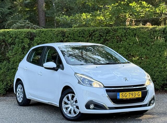 Peugeot 208 1.2 PureTech Blue Lion CarPlay NAVI 5-Deurs Trekh