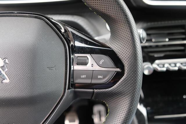Peugeot 208 1.2 PureTech 100pk GT | Navi | Climate | Adaptive Cruise | Camera | Keyless | PDC