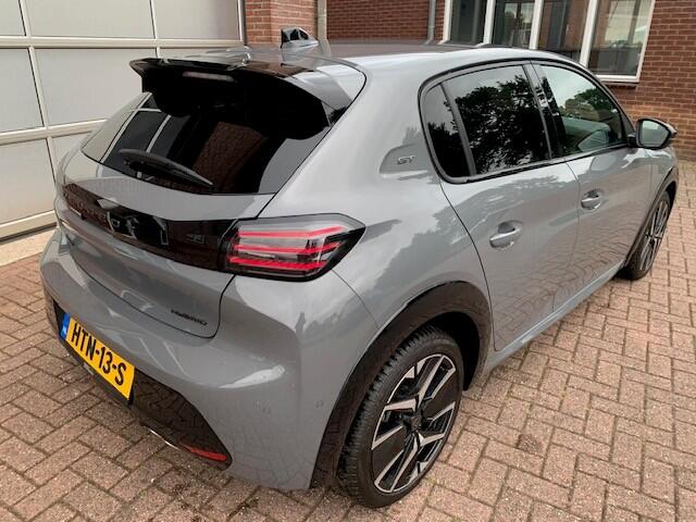 Peugeot 208 Hybrid e-DCS 136 pk GT