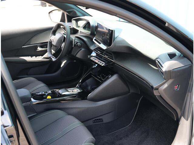 Peugeot 208 1.2 Hybrid 110 e-DCS6 GT | Camera Voor/Achter | Stoelverwarming | AppleCarPlay/AndroidAuto | AdaptiveCruiseControl | Dodehoekdetectie |