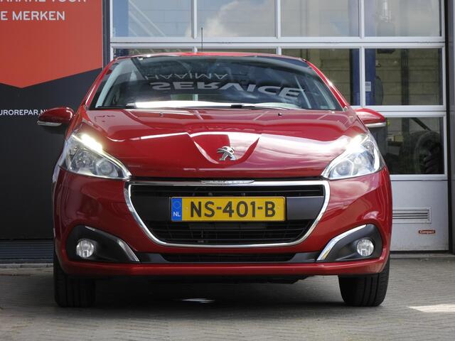 Peugeot 208 1.2 PureTech Blue Lion | Navigatie | Cruise control | Airco | Parkeersensoren achter | Electrische ramen voor | 5 deurs | Mistlampen