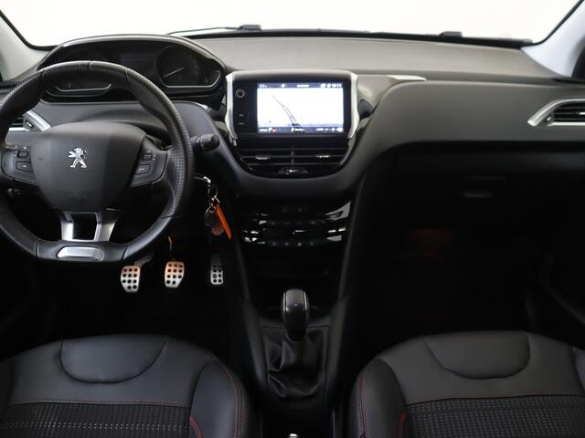 Peugeot 208 1.2 110PK GT-line | Navigatie | Apple Carplay | Parkeerhulp | 17" licht metalen velgen