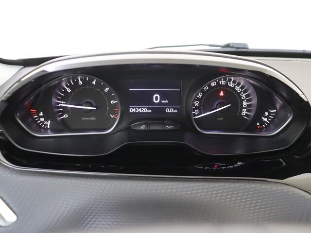 Peugeot 208 1.2 110PK GT-line | Navigatie | Apple Carplay | Parkeerhulp | 17" licht metalen velgen