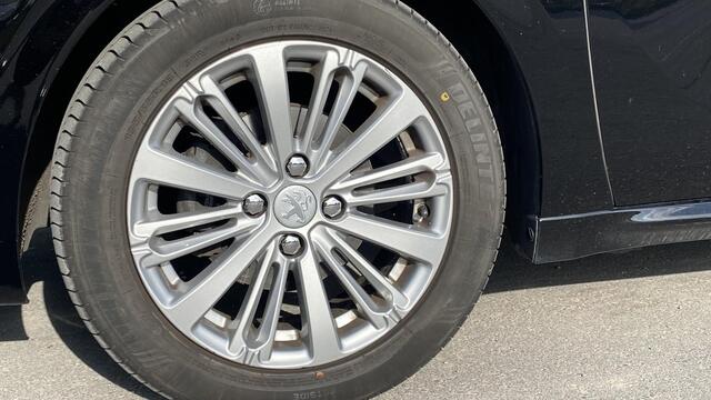 Peugeot 208 1.2 PureTech Allure