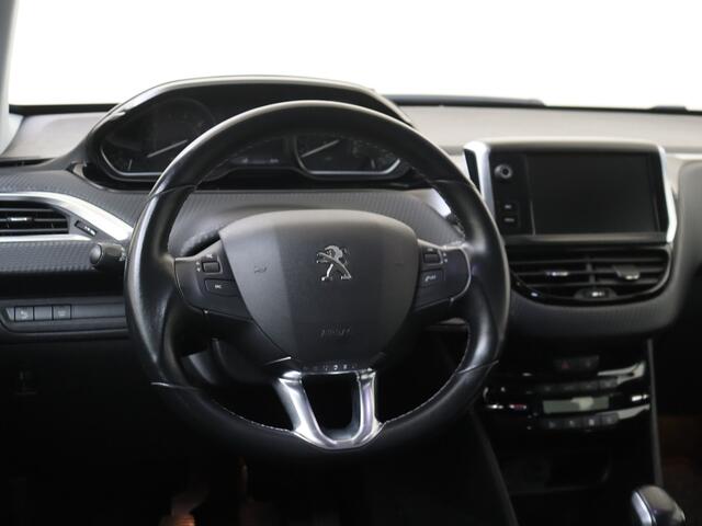 Peugeot 208 1.2 PureTech Blue Lease Allure | Benzine | Handgeschakeld | Connected services | Cruise control |