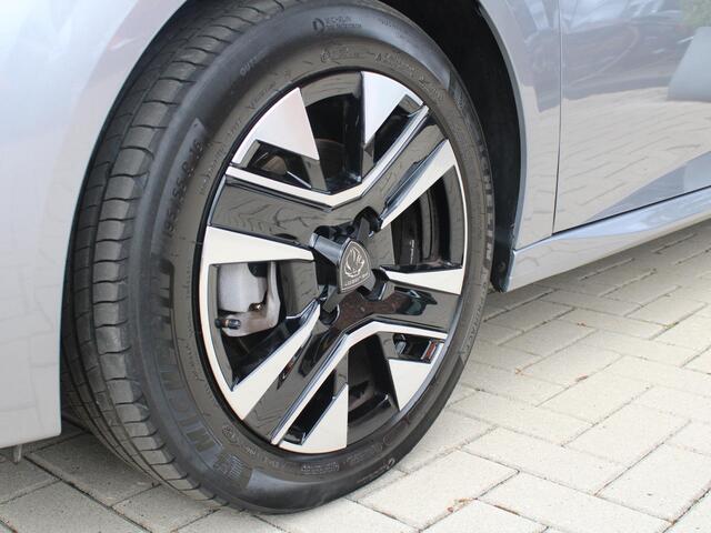 Peugeot 208 Hybrid 100PK e-DCS6 Allure Stoelverwarming,Adaptieve cruise control, Achteruitrijcamera