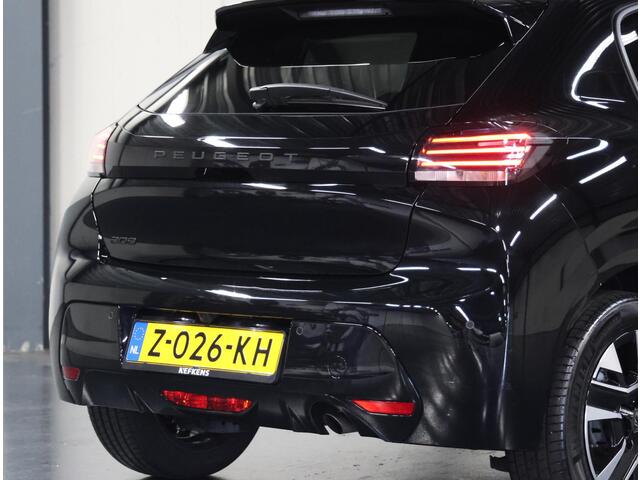 Peugeot 208 1.2 100PK Allure | AppleCarplay/Android Auto | Camera | Parkeersensoren | FULL LED | Lederen Stuurwiel | Climate Control | Cruise Control | 16" LMV | Isofix | Privacy Glass |