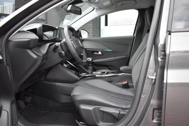 Peugeot 208 1.2 PureTech 100PK Allure Pack | Carplay | Stoelverw. | I-Cockpit| Incl. garantie