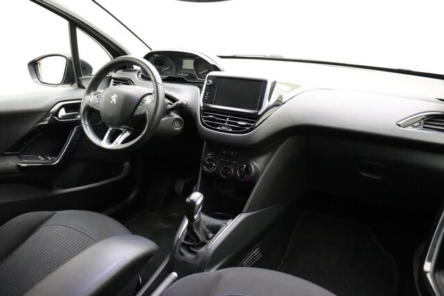 Peugeot 208 1.2 PureTech Signature | AIRCO | Navigatie | Cruise Control | Parkeersensoren Achter | DAB+ | Armsteun | Apple Carplay & Android Auto |