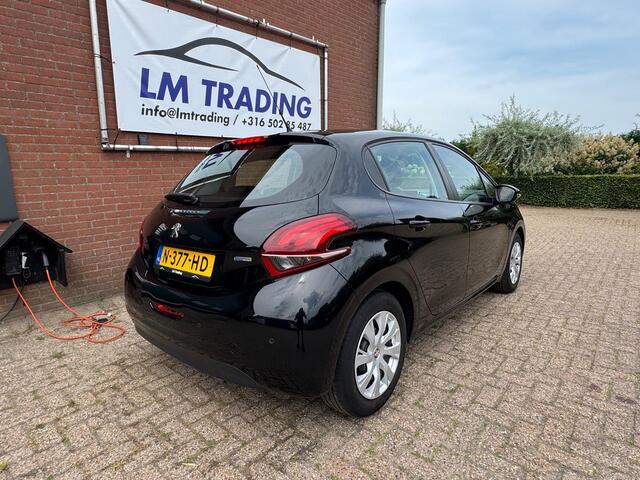 Peugeot 208 1.2 PureTech Blue Lease Executive STOELVERWARMING PDC CRUISE AIRCO NIEUWE APK! RIJKLAARPRIJS! 2 SLEUTELS + BOEKJES
