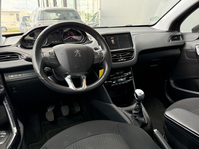 Peugeot 208 1.2 PureTech Blue Lease Allure NIEUW BINNEN!