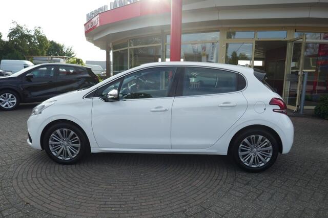 Peugeot 208 1.2 PURETECH ALLURE CLIMA/APPLE CARPLAY-ANDROID AUTO