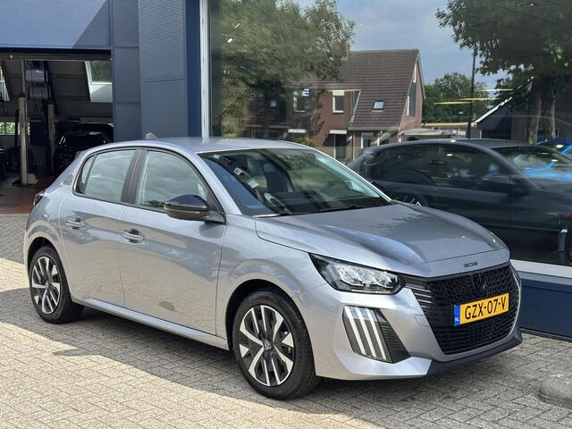 Peugeot 208 1.2 Style | Ruim ¤ 4.000 DEMO Voordeel | Navigatie | Private Lease Vanaf ¤ 359 P/M ! | LED Verlichting | Cruise Control | Airco | Parkeersensoren | Draadloos Apple Carplay & Android Auto | Leren Stuurwiel |