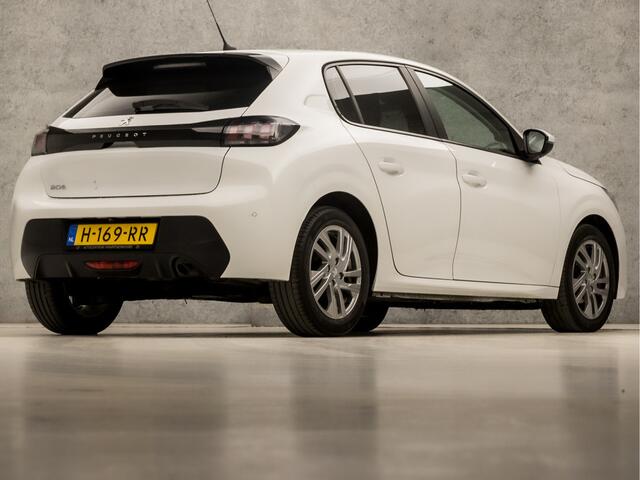 Peugeot 208 1.2 PureTech Sport (APPLE CARPLAY, GROOT NAVI, 360 CAMERA, GETINT GLAS, LM VELGEN, SPORTSTOELEN, PARKEERSENSOREN, CRUISE, NIEUWE APK, NIEUWSTAAT)