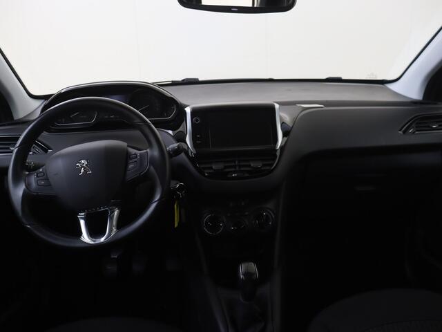 Peugeot 208 1.2 PureTech Signature Navigatie | Parkeerhulp | Airco |