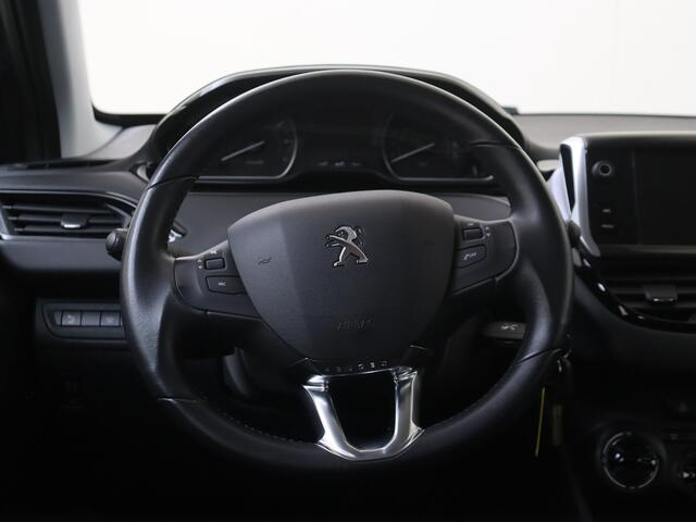 Peugeot 208 1.2 PureTech Signature Navigatie | Parkeerhulp | Airco |