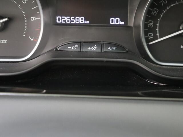Peugeot 208 1.2 PureTech Signature Navigatie | Parkeerhulp | Airco |