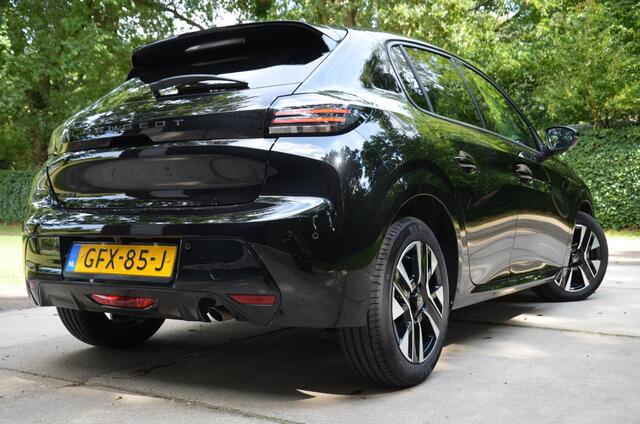 Peugeot 208 1.2 PureTech 100 Allure Ecc/Pdc/Apple Carplay/Android Auto/Extra getint glas/Volledig digitaal instrumentenpaneel
