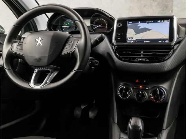 Peugeot 208 1.2 PureTech Sport Signature (APPLE CARPLAY, NAVIGATIE, LM VELGEN, SPORTSTOELEN, TREKHAAK, PARKEERSENSOREN, CRUISE, DAB+, NIEUWE APK, NIEUWSTAAT)