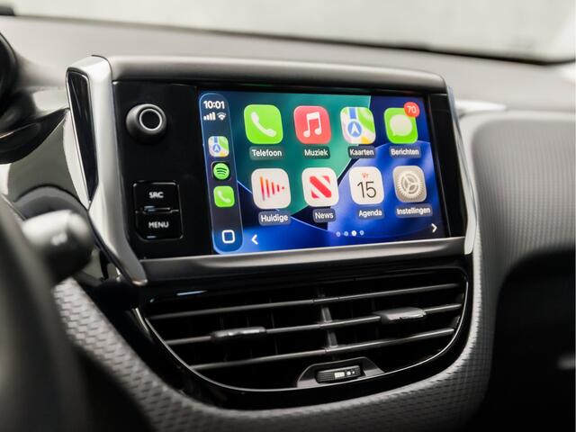 Peugeot 208 1.2 PureTech Sport Signature (APPLE CARPLAY, NAVIGATIE, LM VELGEN, SPORTSTOELEN, TREKHAAK, PARKEERSENSOREN, CRUISE, DAB+, NIEUWE APK, NIEUWSTAAT)