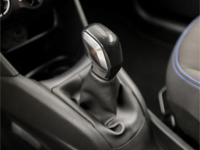 Peugeot 208 1.2 PureTech Sport Signature (APPLE CARPLAY, NAVIGATIE, LM VELGEN, SPORTSTOELEN, TREKHAAK, PARKEERSENSOREN, CRUISE, DAB+, NIEUWE APK, NIEUWSTAAT)