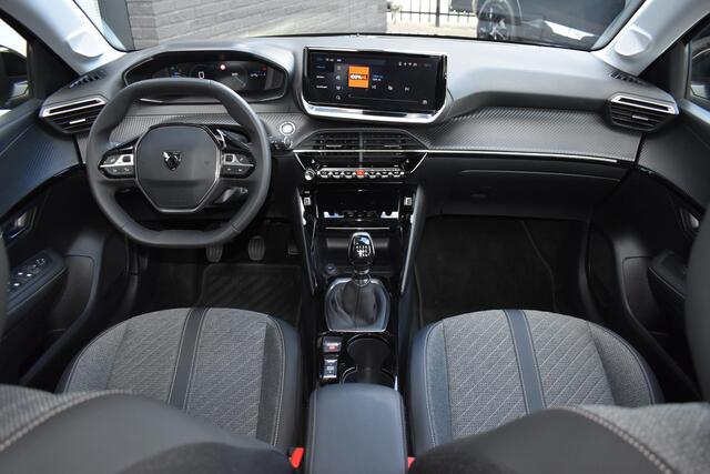 Peugeot 208 1.2 PureTech 100PK Allure Pack | Carplay | 360 Camera | PDC | Stoelverw. | Incl. garantie