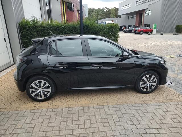 Peugeot 208 1.2 PureTech Blue Lease Allure Navi Carplay Led Cruise-Control