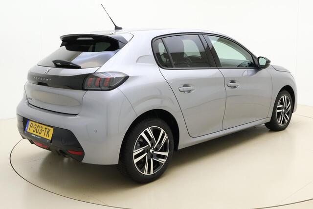 Peugeot 208 1.2 PureTech Allure Pack 100 PK | Handgeschakeld | Camera | Parkeersensor | Licht metalen velgen | Navigatie | Climate Control | Cruise Control | BTW auto | 1e eigenaar