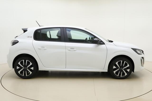 Peugeot 208 1.2 Hybrid e-DCS6 Style 110 PK | Automaat | Parkeersensor | Airco | Android auto / Apple Carplay | Cruise Control | Bluetooth | Nieuw uit voorraad leverbaar