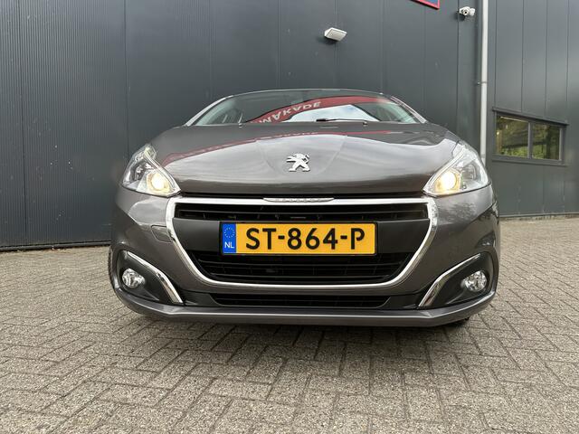 Peugeot 208 1.2 PureTech Blue Lion | Navi | PDC | Airco
