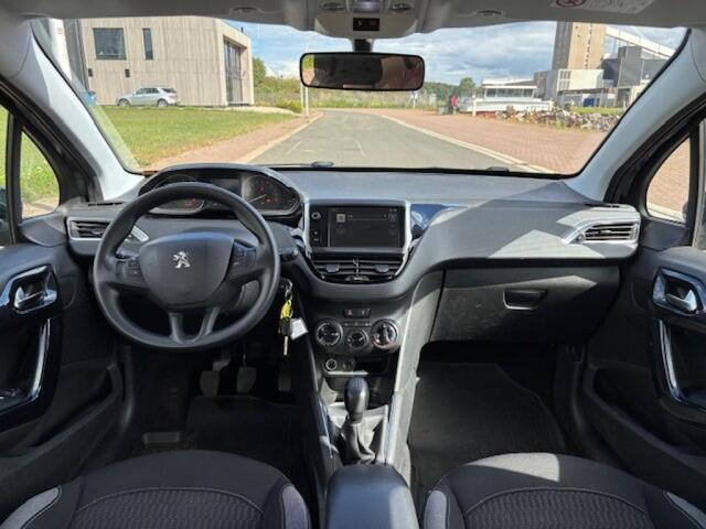 Peugeot 208 1.2 PureTech Blue Lion NAV