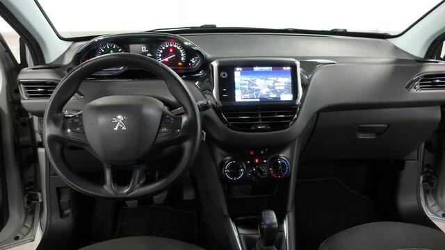Peugeot 208 1.2 PureTech Blue Lion | Navi | DAB radio| PDC
