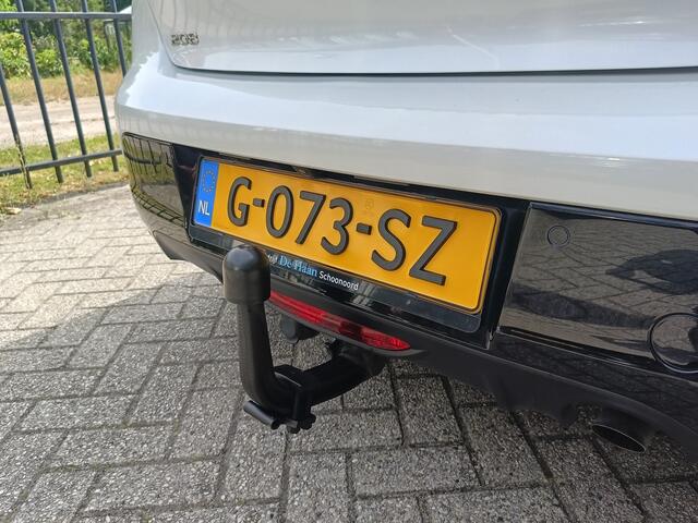 Peugeot 208 1.2 PureTech Allure | Airco | Trekhaak afneembaar | 360 graden camera | DAB | Apple carplay