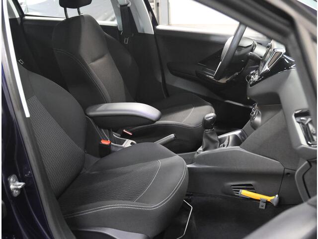 Peugeot 208 1.2 85PK Blue Lion | Apple Carplay/Android auto | Parkeersensoren | Navigatie | Airco | Cruise Control | Isofix | DAB Radio | Armsteun |