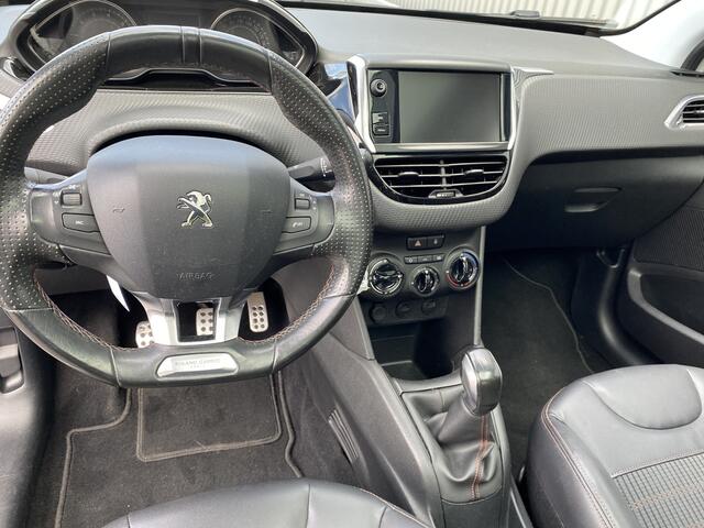 Peugeot 208 1.2 PureTech Roland Garros Leer, Clima, Pano, Navi, Bluetooth, CC, PDC, LM, nw. APK - Inruil Mogelijk -