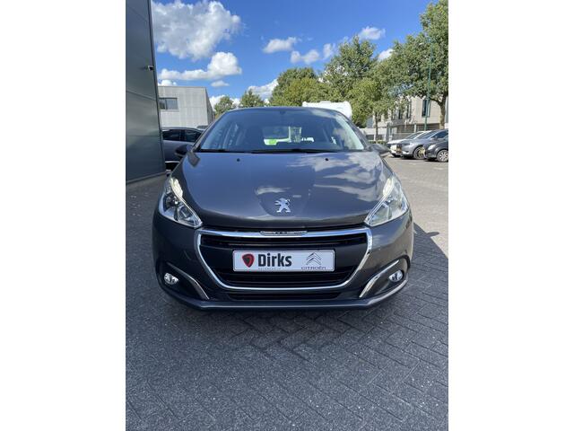 Peugeot 208 82pk Blue Lion (Navigatie - Apple Carplay - Airco - Parkeersensoren - 4S banden)