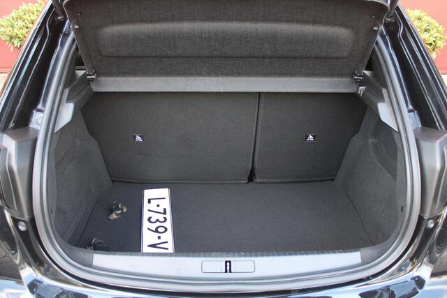 Peugeot 208 1.2 75PK ACTIVE PACK | AFNEEMBARE TREKHAAK | NAVIGATIE | APPLE CARPLAY/ANDROID AUTO | PARKEERSENSOREN ACHTER | DAB+ RADIO | AIRCO | CRUISE CONTROL | LICHTMETALEN VELGEN 16" |
