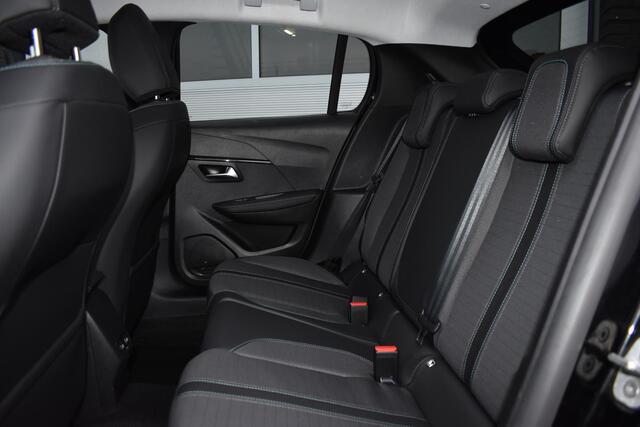 Peugeot 208 1.2 PureTech 100PK Allure Pack | Carplay | 3D | Stoelverw. | Adapt. Cruise | Incl. garantie