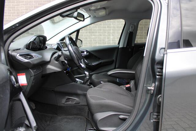 Peugeot 208 1.2 PureTech Allure Airco, Navigatie, CruiseControl, Applecarpl./Andr. Auto