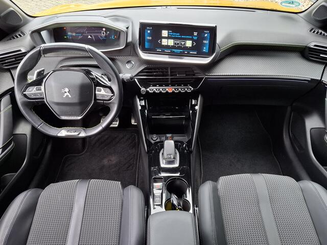 Peugeot 208 1.2 PureTech GT | Automaat | Camera | Navigatie | Apple Carplay en Android Auto | Lekker Lage Kilometerstand !!