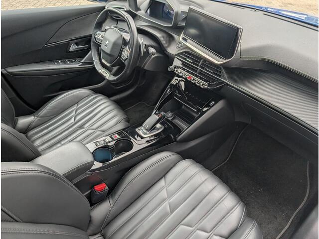 Peugeot 208 GT-Line 1.2 Turbo 130pk AUTOMAAT | LEDEREN BEKLEDING | NAVI | GLAZEN PANORAMADAK | CAMERA | ADAPTIEVE CRUISE | STOELVERWARMING