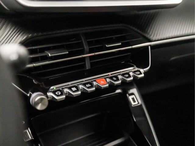 Peugeot 208 1.2 PureTech Allure Sport Automaat (APPLE CARPLAY, GROOT NAVI, LANE ASSIST, SPORTSTOELEN, CRUISE, PARKEERSENSOREN, DAB+, NIEUWSTAAT)
