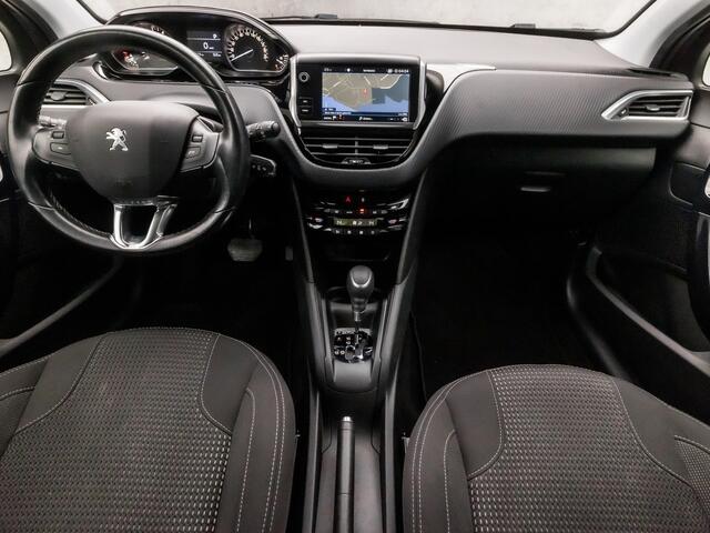Peugeot 208 1.2 PureTech Sport Automaat (APPLE CARPLAY, NAVIGATIE, CLIMATE, SPORTSTOELEN, LM VELGEN, CRUISE, NIEUWE APK, NIEUWSTAAT)