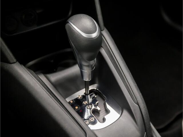 Peugeot 208 1.2 PureTech Sport Automaat (APPLE CARPLAY, NAVIGATIE, CLIMATE, SPORTSTOELEN, LM VELGEN, CRUISE, NIEUWE APK, NIEUWSTAAT)