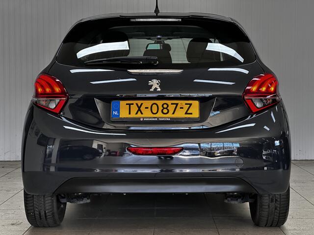Peugeot 208 1.2 PureTech Signature/ D-Riem Verv 94.000KM!/ DEALER!/ Apple+Android/ Airco/ Navi/ Cruise/ Radio+USB/ Bluetooth/ Multi.LEDER.Stuur/ Elek.Pakket/ Isofix/ PDC Achter/ Metallic Lak.