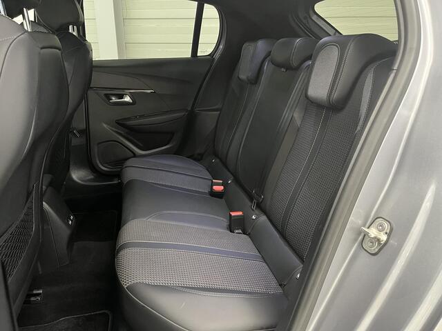 Peugeot 208 1.2 PureTech GT / Automaat / Sportstoelen / Navigatie / Camera / Keyless / Distributieriem vervangen in April 2025 /