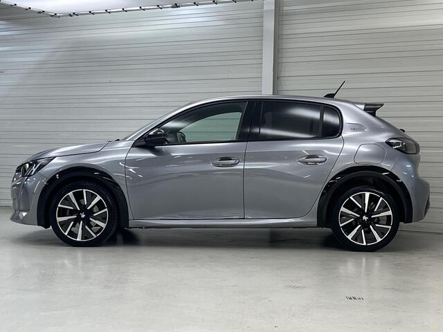 Peugeot 208 1.2 PureTech GT / Automaat / Sportstoelen / Navigatie / Camera / Keyless / Distributieriem vervangen in April 2025 /