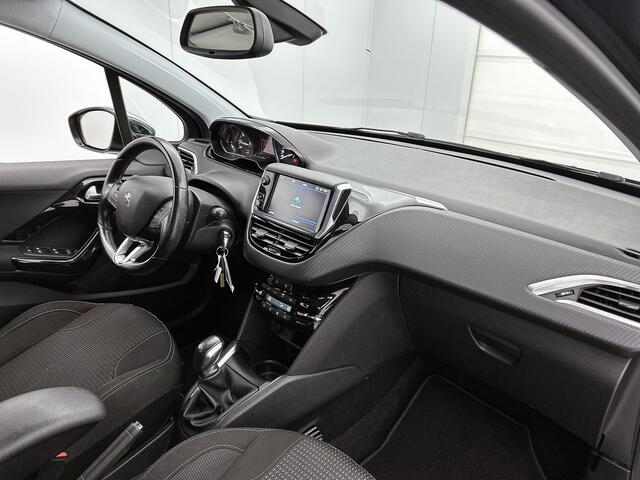 Peugeot 208 82pk Blue Lease Executive | Rijklaar | Navigatie | Climate Control | LM Velgen |